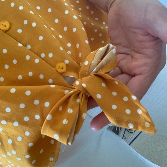 Polka dot yellow tie shirt - Picture 3 of 6